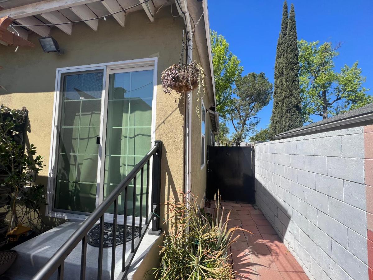 Sweet Tuscan Dreams-Private Entrance & Bathroom With Patio Λος Άντζελες Εξωτερικό φωτογραφία
